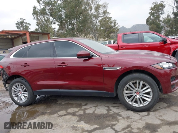 2017 Jaguar F-Pace 35t Prestige с VIN SADCK2BV3HA078231, выставлен на аукционе IAAI как лот 42101243 с пробегом 128 533 миль миль и . История ставок и продаж доступна на DreamBid. Изображение 14.