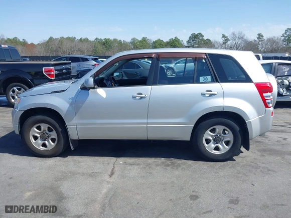 2007 Suzuki Grand Vitara with VIN JS3TE941774203347, listed as a IAAI auction lot 41717520 with 175,743 mi miles. Bid and sale history available at carsss.com. Image 14.