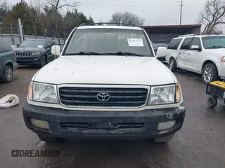 2002 Toyota Land Cruiser with VIN JTEHT05J822023282, listed as a IAAI auction lot 41474924 with 261,331 mi miles. Bid and sale history available at carsss.com. Image 12.