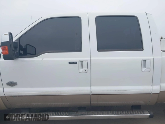 2011 Ford F-250 XL z VIN 1FT7W2BT2BEB65957, wystawiony jako IAAI lot #42648002 z przebiegiem 155 669 mil mil oraz . Historia ofert i sprzedaży dostępna na DreamBid. Obrazek 15.
