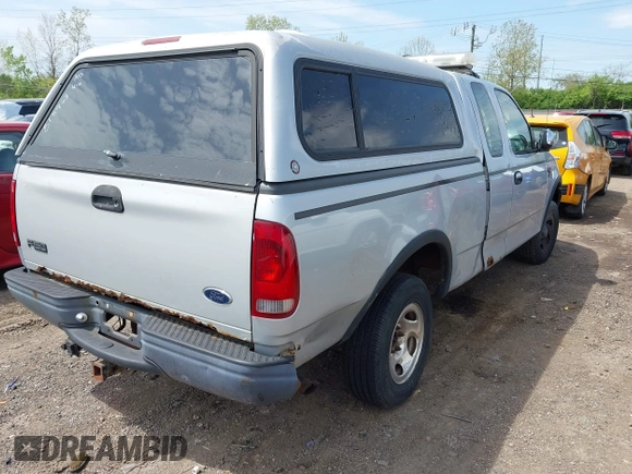 2002 Ford F-150 XL с VIN 1FTRX18L52NB18963, выставлен на аукционе IAAI как лот 42042014 с пробегом 229 262 миль миль и . История ставок и продаж доступна на DreamBid. Изображение 4.