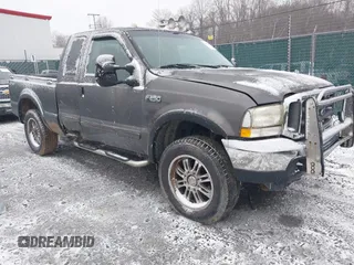 2003 Ford F-250 XL z VIN 1FTNX21L13EB28289, wystawiony jako IAAI lot #41699044 z przebiegiem 196 523 mil mil oraz . Historia ofert i sprzedaży dostępna na DreamBid. Obrazek 1.