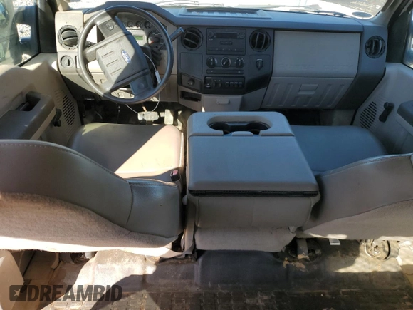 2008 Ford F-550 XL with VIN 1FDAW56R28EB36145, listed as a Copart auction lot 82134094 with Not Provided miles and Clean Title. Bid and sale history available at carsss.com. Image 8.