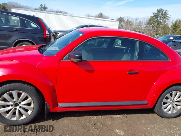 2013 Volkswagen Beetle Entry with VIN 3VWFP7AT8DM624961, listed as a IAAI auction lot 41772386 with 154,597 mi miles and . Bid and sale history available at DreamBid. Image 14.