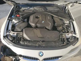 2018 BMW 4 Series 430i with VIN WBA4J1C57JBM10907, listed as a Copart auction lot 61549305 with 122,078 mi miles and Salvage title. Bid and sale history available at DreamBid. Image 11.
