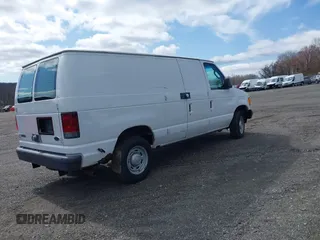 2006 Ford Econoline Cargo with VIN 1FTRE14W16DA52672, listed as a IAAI auction lot 41849776 with 200,276 mi miles. Bid and sale history available at carsss.com. Image 4.