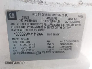 2007 Chevrolet Express Cargo Van with VIN 1GCGG25V471112976, listed as a IAAI auction lot 42130661 with 256,004 mi miles. Bid and sale history available at carsss.com. Image 9.