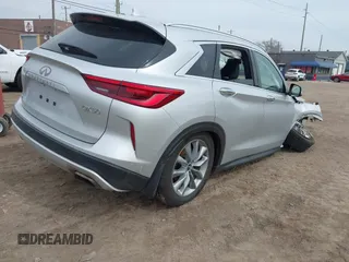 2019 Infiniti QX50 Essential with VIN 3PCAJ5M37KF143597, listed as a IAAI auction lot 41827890 with 39,975 mi miles and . Bid and sale history available at DreamBid. Image 4.