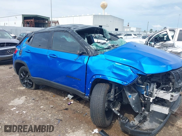 2023 Jeep Compass Latitude with VIN 3C4NJDBNXPT509707, listed as a IAAI auction lot 42368550 with 27,104 mi miles and . Bid and sale history available at DreamBid. Image 14.
