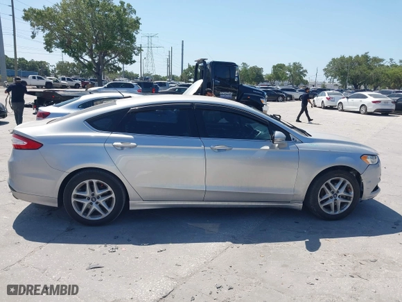 2016 Ford Fusion SE with VIN 3FA6P0H70GR275181, listed as a IAAI auction lot 42117448 with 111,446 mi miles. Bid and sale history available at carsss.com. Image 13.