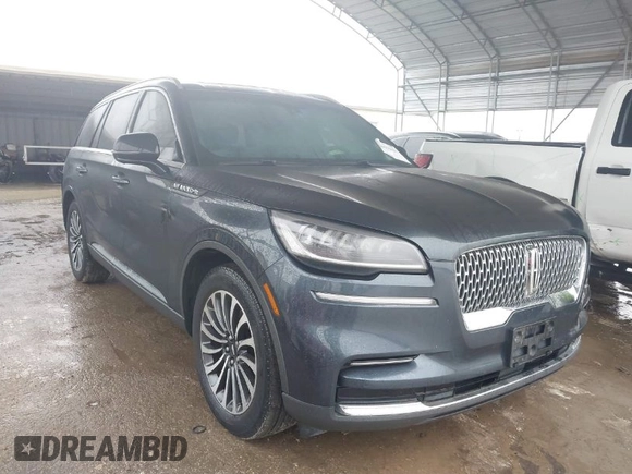 2022 Lincoln Aviator Reserve z VIN 5LM5J7WC2NGL15256, wystawiony jako IAAI lot #41533621 z przebiegiem 35 683 mil mil oraz . Historia ofert i sprzedaży dostępna na DreamBid. Obrazek 1.