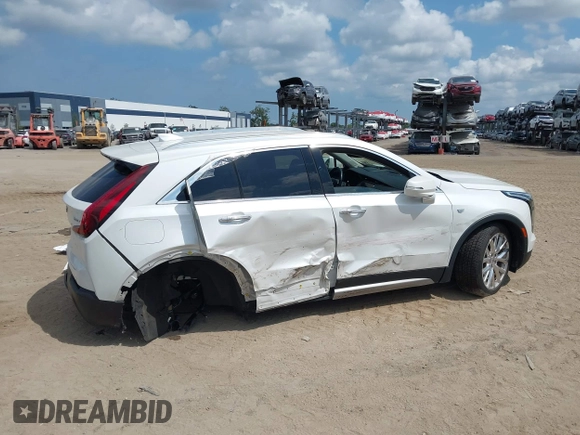 2019 Cadillac XT4 AWD Premium Luxury with VIN 1GYFZDR48KF131619, listed as a IAAI auction lot 42202281 with 67,048 mi miles and . Bid and sale history available at DreamBid. Image 13.