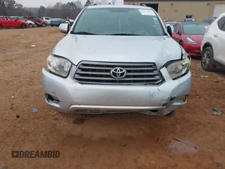 2009 Toyota Highlander z VIN JTEES41A392137445, wystawiony jako IAAI lot #41528613 z przebiegiem 206 431 mil mil oraz . Historia ofert i sprzedaży dostępna na DreamBid. Obrazek 6.