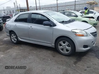 2007 Toyota Yaris with VIN JTDBT923871062049, listed as a IAAI auction lot 42052699 with 235,139 mi miles. Bid and sale history available at carsss.com. Image 1.
