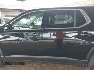 2020 Chevrolet Traverse LS with VIN 1GNERFKW1LJ193099, listed as a IAAI auction lot 41818796 with 61,782 mi miles. Bid and sale history available at carsss.com. Image 15.
