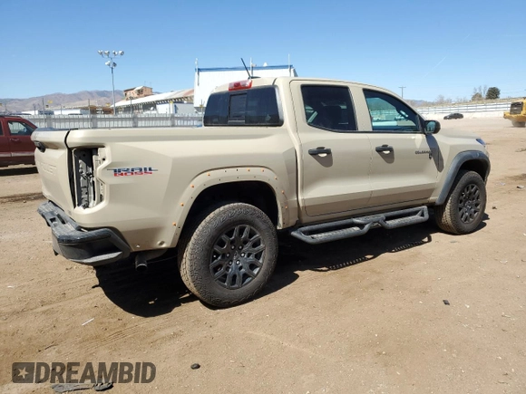 2024 Chevrolet Colorado 4WD Trail Boss z VIN 1GCPTEEK5R1183691, wystawiony jako Copart lot #50265655 z przebiegiem 26 125 mil mil oraz Szkoda całkowita • Salvage title. Historia ofert i sprzedaży dostępna na DreamBid. Obrazek 3.