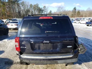 2011 Jeep Patriot Latitude X with VIN 1J4NF4GB9BD109095, listed as a Copart auction lot 44714885 with 175,532 mi miles and Clean Title. Bid and sale history available at DreamBid. Image 6.