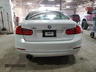 2013 BMW 3 Series 328i xDrive z VIN WBA3B5C5XDF596312, wystawiony jako Copart lot #88660715 z przebiegiem 76 751 mil mil oraz Szkoda całkowita • Salvage title. Historia ofert i sprzedaży dostępna na DreamBid. Obrazek 6.