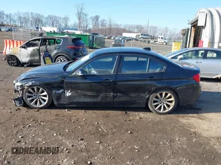 2018 BMW 3 Series 320i xDrive with VIN WBA8E5G57JNU47476, listed as a IAAI auction lot 41319816 with 38,755 mi miles. Bid and sale history available at carsss.com. Image 14.