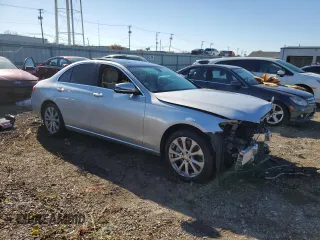 2019 Mercedes-Benz E 450 with VIN WDDZF6JB5KA491015, listed as a Copart auction lot 79105104 with 28,738 mi miles and Salvage Title. Bid and sale history available at DreamBid. Image 4.