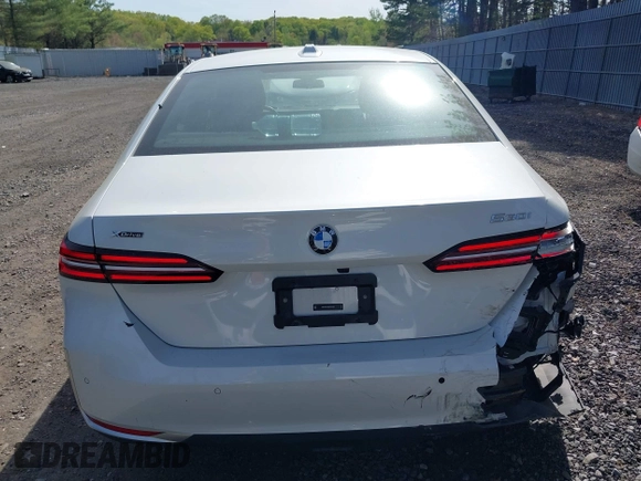 2024 BMW 5 Series 530i xDrive with VIN WBA53FJ06RCR29262, listed as a IAAI auction lot 42157428 with 27,918 mi miles and . Bid and sale history available at DreamBid. Image 16.