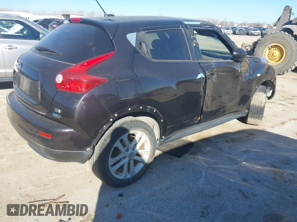 2014 Nissan Juke S with VIN JN8AF5MR5ET361114, listed as a IAAI auction lot 41688371 with 1 mi miles. Bid and sale history available at carsss.com. Image 4.