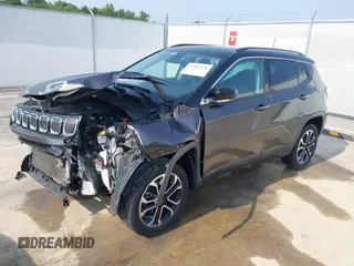 2022 Jeep Compass Limited with VIN 3C4NJDCB2NT118200, listed as a IAAI auction lot 42403038 with 39,005 mi miles and . Bid and sale history available at DreamBid. Image 18.