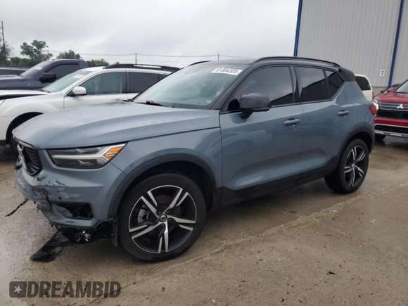 2020 Volvo XC40 R-Design with VIN YV4162UM4L2337658, listed as a Copart auction lot 61304505 with 105,673 mi miles and Salvage title. Bid and sale history available at DreamBid. Image 1.