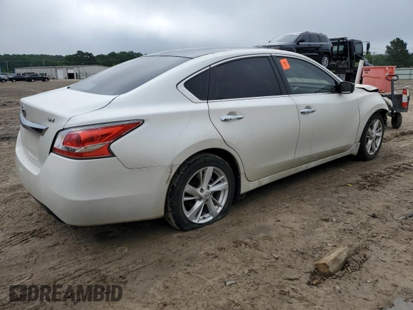 2015 Nissan Altima SV z VIN 1N4AL3AP2FC116869, wystawiony jako Copart lot #56748255 z przebiegiem 129 818 mil mil oraz Czysty tytuł • Clean title. Historia ofert i sprzedaży dostępna na DreamBid. Obrazek 3.