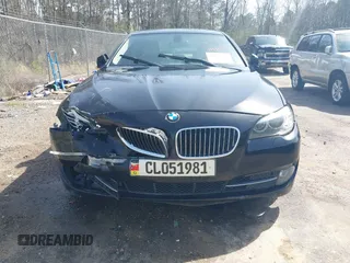2011 BMW 5 Series 528i with VIN WBAFR1C59BC672733, listed as a IAAI auction lot 41777089 with 201,470 mi miles and . Bid and sale history available at carsss.com. Image 6.
