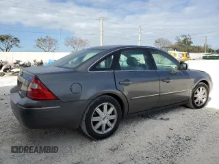 2005 Ford Five Hundred Limited with VIN 1FAFP25185G124816, listed as a Copart auction lot 84528924 with 271,914 mi miles and Salvage Title. Bid and sale history available at carsss.com. Image 3.
