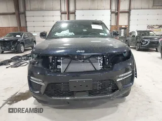 2024 Jeep Grand Cherokee с VIN 1C4RJYB65R8582910, выставлен на аукционе IAAI как лот 41719656 с пробегом 9 176 миль миль и . История ставок и продаж доступна на DreamBid. Изображение 6.