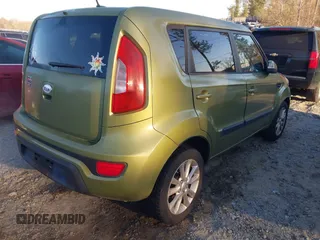 2012 Kia Soul + with VIN KNDJT2A60C7435431, listed as a IAAI auction lot 41825391 with 91,692 mi miles. Bid and sale history available at carsss.com. Image 4.