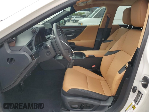 2024 Lexus ES 350 с VIN 58ADZ1B19RU175330, выставлен на аукционе Copart как лот 60125655 с пробегом 7 074 миль миль и Списание • Salvage title. История ставок и продаж доступна на DreamBid. Изображение 7.