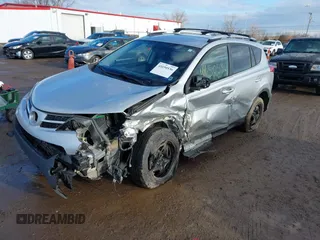 2015 Toyota RAV4 LE with VIN JTMBFREV3FJ039331, listed as a IAAI auction lot 41650536 with 155,127 mi miles. Bid and sale history available at carsss.com. Image 17.