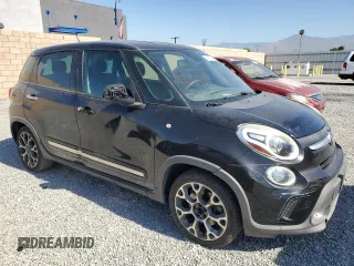 2014 FIAT 500L Trekking with VIN ZFBCFADH4EZ008674, listed as a Copart auction lot 60470524 with 150,428 mi miles and Salvage Title. Bid and sale history available at carsss.com. Image 4.