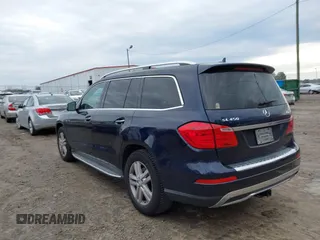 2015 Mercedes-Benz GL-Class GL 450 with VIN 4JGDF6EE9FA513009, listed as a IAAI auction lot 41311164 with 121,185 mi miles. Bid and sale history available at carsss.com. Image 3.