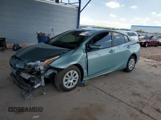 2020 Toyota Prius L Eco with VIN JTDKARFU0L3107685, listed as a Copart auction lot 63806495 with 32,900 mi miles and Salvage title. Bid and sale history available at DreamBid. Image 1.