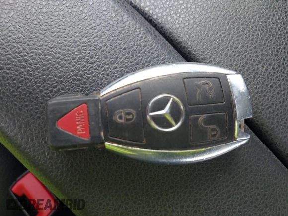 2013 Mercedes-Benz C 300 Sport с VIN WDDGF8AB2DR242498, выставлен на аукционе IAAI как лот 42588574 с пробегом 143 898 миль миль и . История ставок и продаж доступна на DreamBid. Изображение 11.