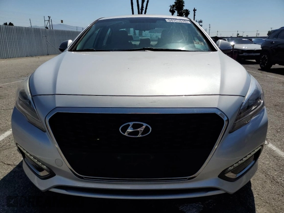 2016 Hyundai Sonata Hybrid SE with VIN KMHE24L11GA009480, listed as a Copart auction lot 54905615 with 71,245 mi miles and Salvage Title. Bid and sale history available at carsss.com. Image 5.