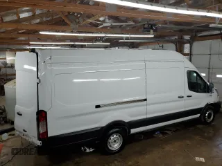 2022 Ford Transit Cargo with VIN 1FTBR3X8XNKA74422, listed as a Copart auction lot 60477255 with 81,699 mi miles and Salvage title. Bid and sale history available at DreamBid. Image 3.