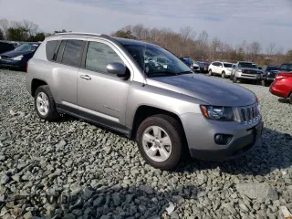 2016 Jeep Compass Latitude with VIN 1C4NJCEA1GD773665, listed as a Copart auction lot 36762543 with 97,330 mi miles. Bid and sale history available at carsss.com. Image 4.