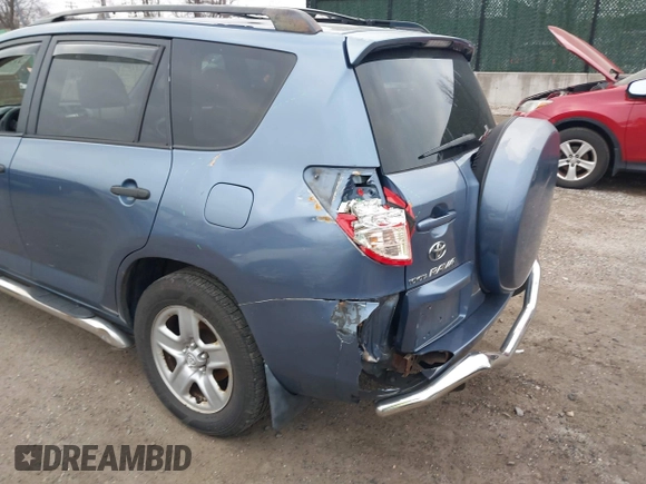 2006 Toyota RAV4 with VIN JTMZD33V165020273, listed as a IAAI auction lot 41761215 with 146,139 mi miles. Bid and sale history available at carsss.com. Image 6.