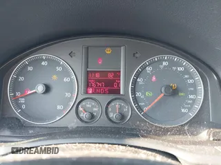 2008 Volkswagen Jetta SE z VIN 3VWRM71K38M188426, wystawiony jako IAAI lot #42581006 z przebiegiem 176 747 mil mil oraz . Historia ofert i sprzedaży dostępna na DreamBid. Obrazek 7.
