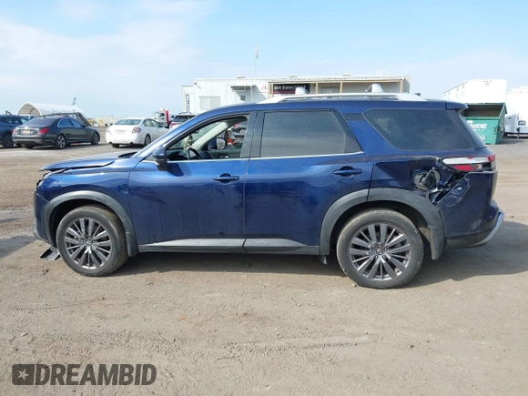 2022 Nissan Pathfinder SL z VIN 5N1DR3CD1NC219638, wystawiony jako IAAI lot #41691060 z przebiegiem 38 365 mil mil oraz . Historia ofert i sprzedaży dostępna na DreamBid. Obrazek 14.