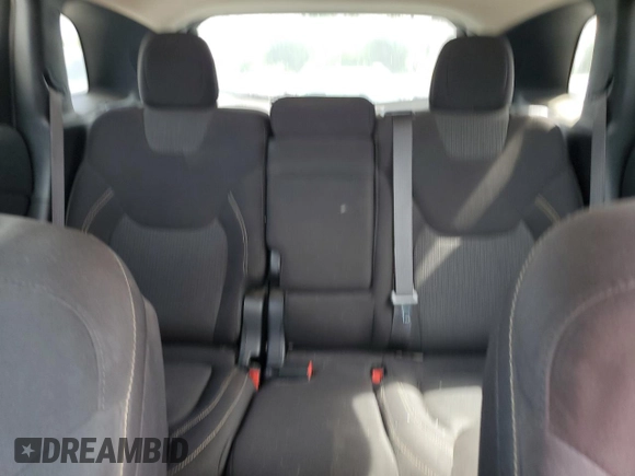 2016 Jeep Cherokee Latitude with VIN 1C4PJMCB5GW210133, listed as a Copart auction lot 61161545 with 222,461 mi miles and Clean title. Bid and sale history available at DreamBid. Image 10.