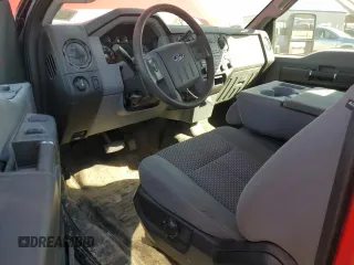 2013 Ford F-250 XL with VIN 1FT7X2B66DEA06966, listed as a Copart auction lot 87857915 with 63,088 mi miles and Clean Title. Bid and sale history available at DreamBid. Image 8.