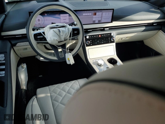 2025 Genesis GV80 Prestige with VIN KMUHEESCXSU221431, listed as a Copart auction lot 78187984 with 3,788 mi miles and Salvage Title. Bid and sale history available at DreamBid. Image 8.