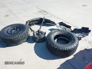 2023 Jeep Wrangler Sport S z VIN 1C4HJXDG5PW530892, wystawiony jako IAAI lot #41389577 z przebiegiem 17 014 mil mil oraz . Historia ofert i sprzedaży dostępna na DreamBid. Obrazek 12.