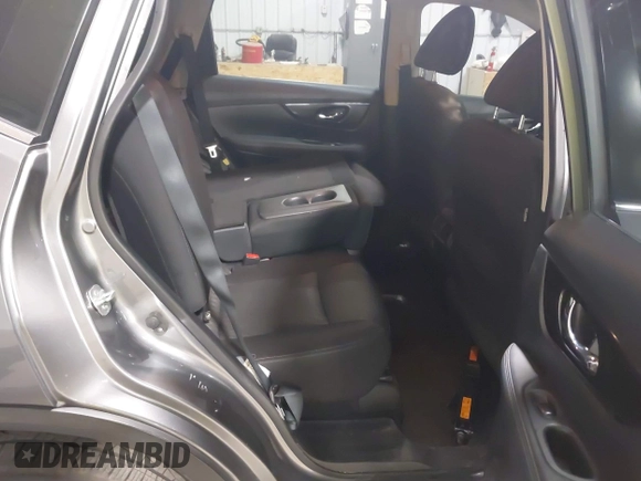 2018 Nissan Rogue SV z VIN KNMAT2MV2JP535949, wystawiony jako IAAI lot #41855597 z przebiegiem 71 677 mil mil oraz . Historia ofert i sprzedaży dostępna na DreamBid. Obrazek 8.